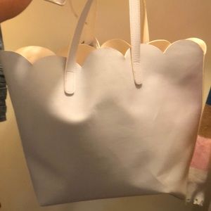 Cosmetic bag